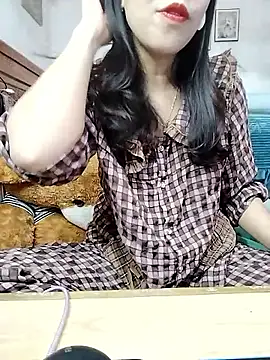 Snapshot of cream1299 chatting on January 2026 02:39:02 AM cream1299 online show from January 2026 02:39:02 AM