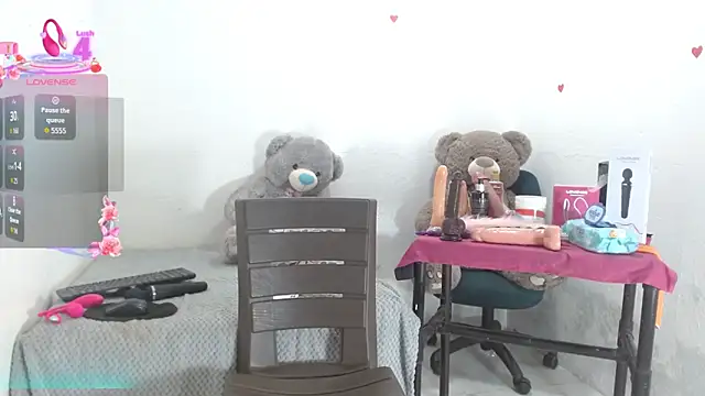 camilavagina24 online show from December 2025 03:30:01 PM