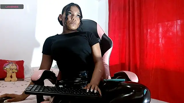 camilavagina24 online show from April 2026 03:31:02 PM