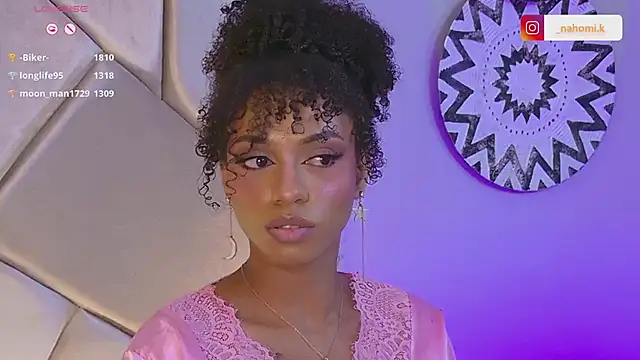 Snapshot of Nahomi_King chatting on February 2025 03:58:02 PM Nahomi King online show from February 2025 03:58:02 PM