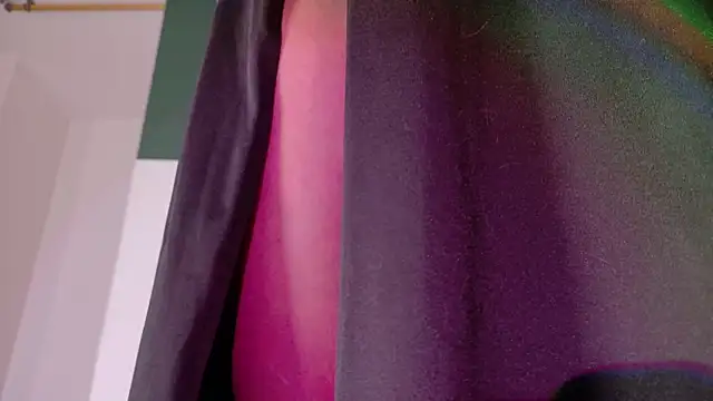 Snapshot of Sam-cekot chatting on April 2026 09:39:33 PM Sam-cekot online show from April 2026 09:39:33 PM