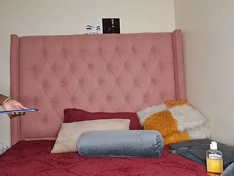 Wendy smal - online show from December 2024 05:23:01 AM