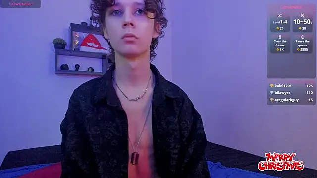 Vampirella GS online show from December 2024 02:56:01 PM