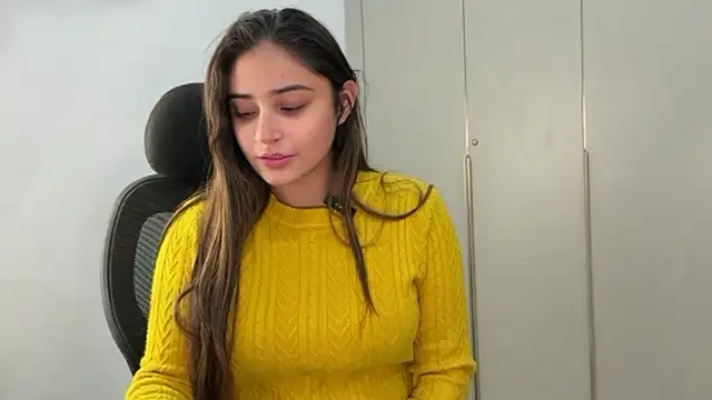 demieliss online show from December 2025 05:43:02 PM