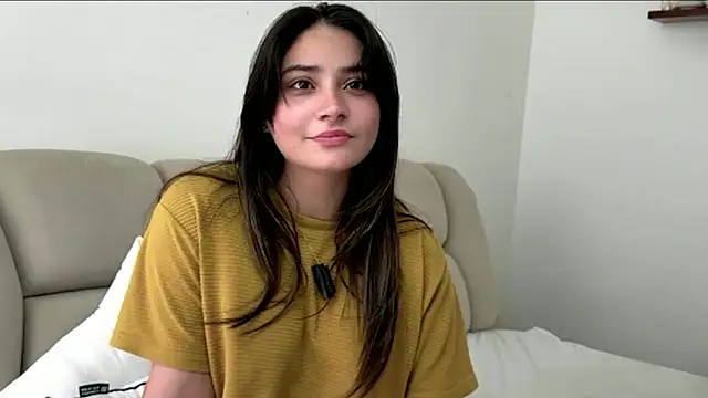 Snapshot of demieliss chatting on April 2026 08:48:01 AM demieliss online show from April 2026 08:48:01 AM