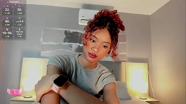 Aprillbrunette online show from December 2025 02:42:01 AM