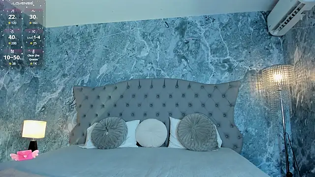 Aprillbrunette online show from February 2026 11:39:02 AM