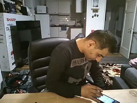 mihaimichael online show from November 2025 12:43:01 AM