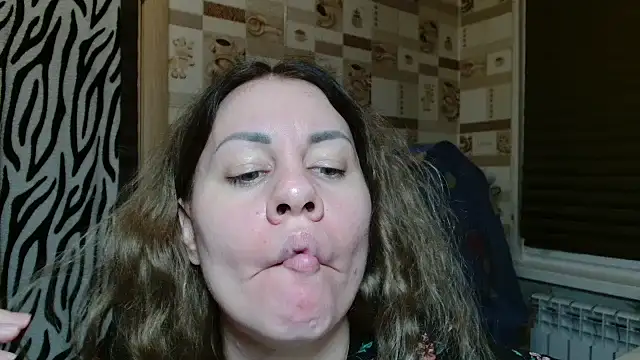 Snapshot of TherestlessKitty chatting on March 2026 10:27:02 PM TherestlessKitty online show from March 2026 10:27:02 PM