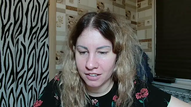 Snapshot of TherestlessKitty chatting on April 2026 10:21:02 PM TherestlessKitty online show from April 2026 10:21:02 PM