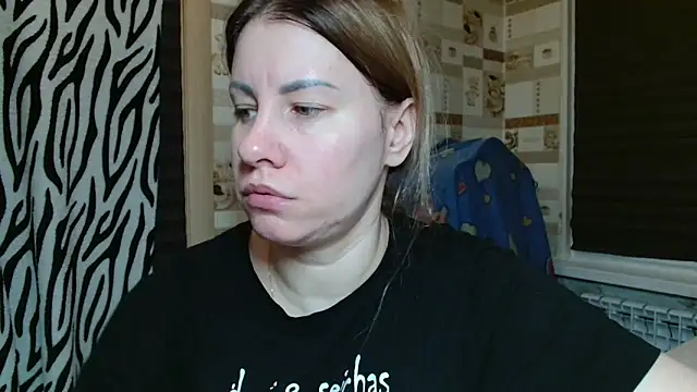 Snapshot of TherestlessKitty chatting on April 2026 10:15:02 PM TherestlessKitty online show from April 2026 10:15:02 PM