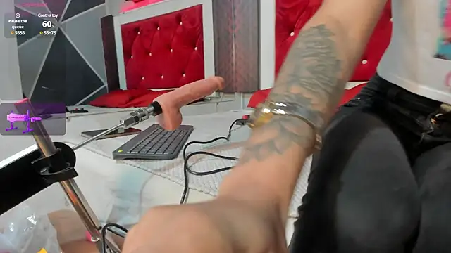 Karoll014 online show from February 2025 11:52:01 AM