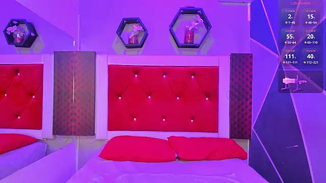 Karoll014 online show from October 2025 12:06:01 PM