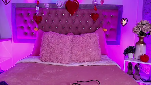 Tayzon Foxxx online show from February 2026 12:56:02 PM