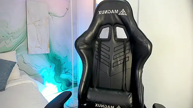 Snapshot of Tayzon_Foxxx chatting on March 2026 08:20:02 PM Tayzon Foxxx online show from March 2026 08:20:02 PM