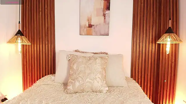 Snapshot of Tayzon_Foxxx chatting on April 2026 08:20:01 PM Tayzon Foxxx online show from April 2026 08:20:01 PM