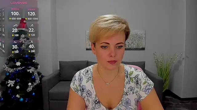 Snapshot of Julia_Wilsone chatting on December 2024 06:43:01 AM Julia Wilsone online show from December 2024 06:43:01 AM