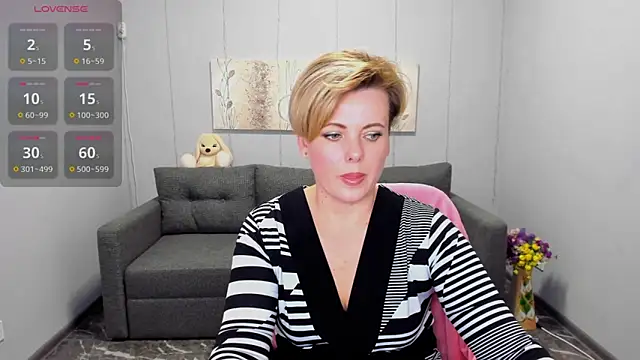 Snapshot of Julia_Wilsone chatting on January 2025 01:09:01 PM Julia Wilsone online show from January 2025 01:09:01 PM