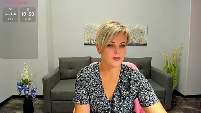 Snapshot of Julia_Wilsone chatting on September 2025 11:58:01 AM Julia Wilsone online show from September 2025 11:58:01 AM