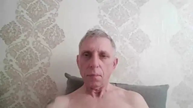 Snapshot of BobbyXRoyal chatting on June 2026 04:36:02 AM BobbyXRoyal online show from June 2026 04:36:02 AM