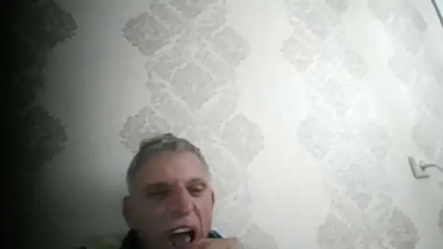 BobbyXRoyal online show from June 2026 04:31:02 PM