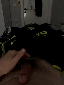 Snapshot of Erenn34 chatting on September 2025 12:05:01 AM Erenn34 online show from September 2025 12:05:01 AM