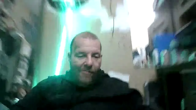 Snapshot of Pay2play1 chatting on December 2024 02:05:02 PM Pay2play1 online show from December 2024 02:05:02 PM