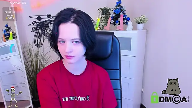 Alina Mills online show from December 2024 10:44:02 AM