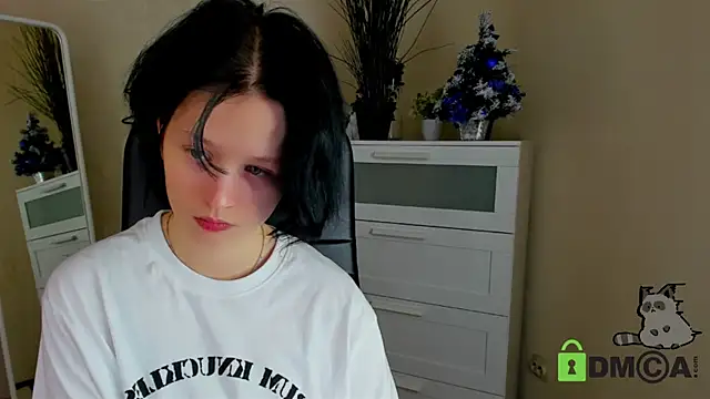 Alina Mills online show from January 2025 03:20:01 PM