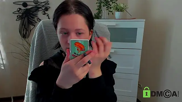 Alina Mills online show from February 2025 10:50:01 AM