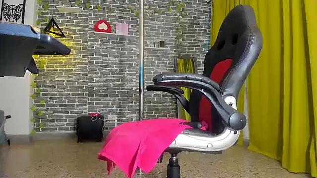 iam samy  online show from February 2025 02:58:02 PM