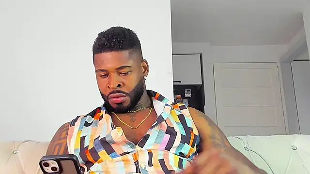 Makonneen online show from October 2025 09:26:02 PM