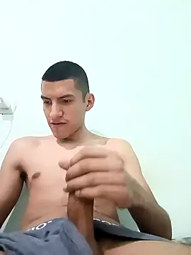 Rogersmit2 online show from February 2025 04:58:02 PM