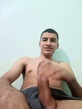 Rogersmit2 online show from May 2026 01:22:01 AM