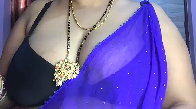 Snapshot of Desi_bhabhiii chatting on January 2025 09:04:01 AM Desi bhabhiii online show from January 2025 09:04:01 AM