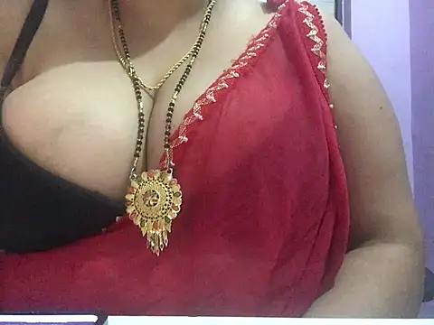 Snapshot of Desi_bhabhiii chatting on February 2025 05:40:02 AM Desi bhabhiii online show from February 2025 05:40:02 AM
