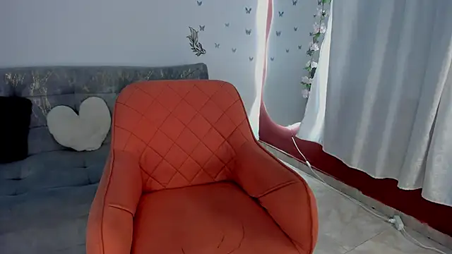 Snapshot of melody_cute10 chatting on October 2025 02:39:02 PM melody cute10 online show from October 2025 02:39:02 PM