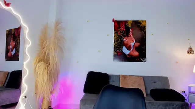 Snapshot of chantall_smith chatting on November 2025 02:20:01 PM chantall smith online show from November 2025 02:20:01 PM