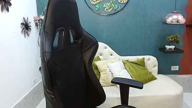 Melikasweetz online show from March 2025 11:44:02 AM