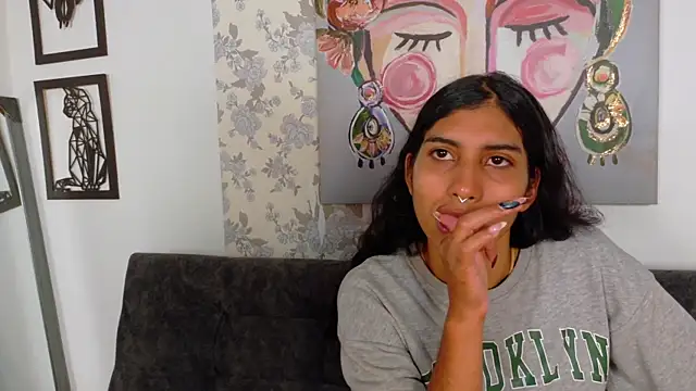 Snapshot of taty_miller chatting on November 2025 07:52:02 PM taty miller online show from November 2025 07:52:02 PM