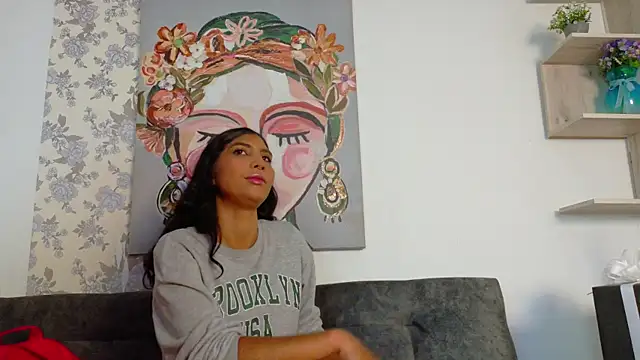 Snapshot of taty_miller chatting on November 2025 08:20:01 PM taty miller online show from November 2025 08:20:01 PM