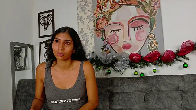 Snapshot of taty_miller chatting on December 2025 06:34:01 PM taty miller online show from December 2025 06:34:01 PM