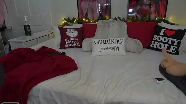 emmagray001 online show from November 2025 12:05:02 PM