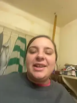 Snapshot of lairarose chatting on December 2024 05:04:02 PM lairarose online show from December 2024 05:04:02 PM