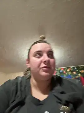 Snapshot of lairarose chatting on November 2025 08:31:01 AM lairarose online show from November 2025 08:31:01 AM