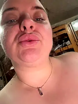 Snapshot of lairarose chatting on December 2025 07:53:02 PM lairarose online show from December 2025 07:53:02 PM