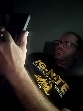 Snapshot of crazycam619 chatting on November 2025 07:30:02 AM crazycam619 online show from November 2025 07:30:02 AM