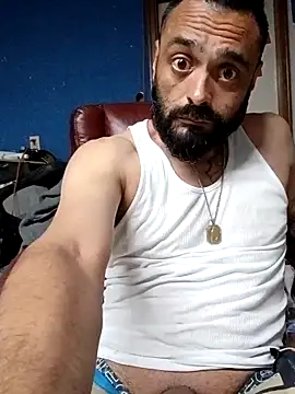 Snapshot of C8L3U chatting on March 2026 07:54:02 AM C8L3U online show from March 2026 07:54:02 AM