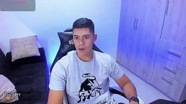 Iamdylan777 online show from February 2025 06:48:01 AM