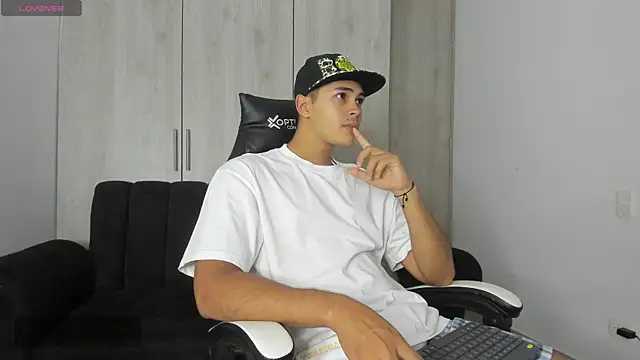 Iamdylan777 online show from February 2025 01:24:01 AM